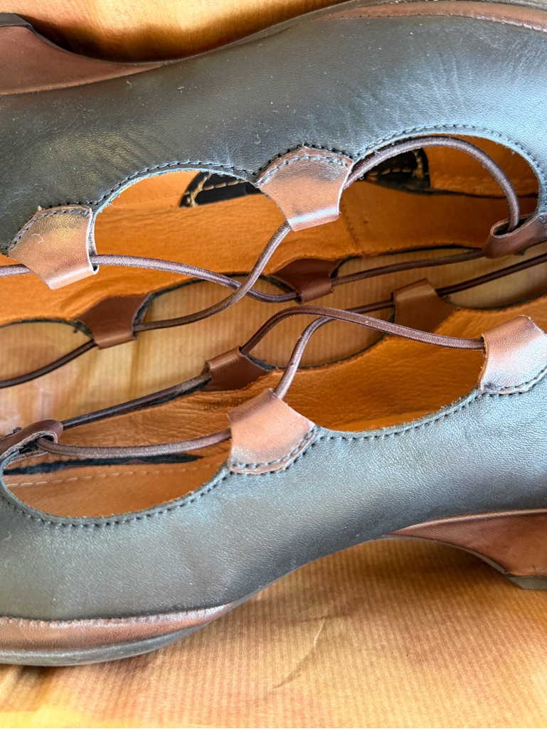 Pikolinos Brown Leather Cutout Heels
